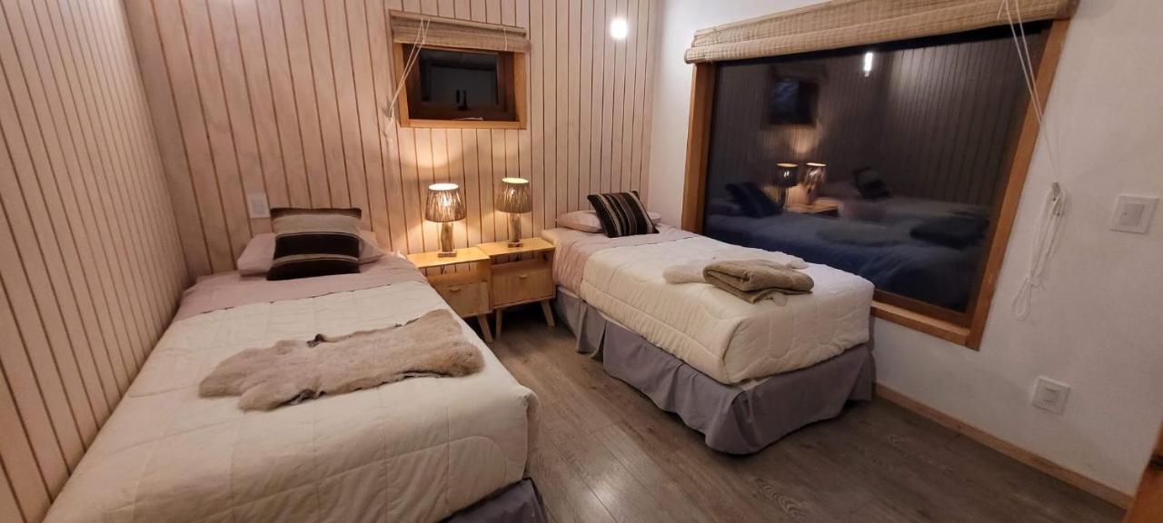 Cabana En Laguna Azul Patagonia Bagual Villa Torres del Paine National Park Екстериор снимка