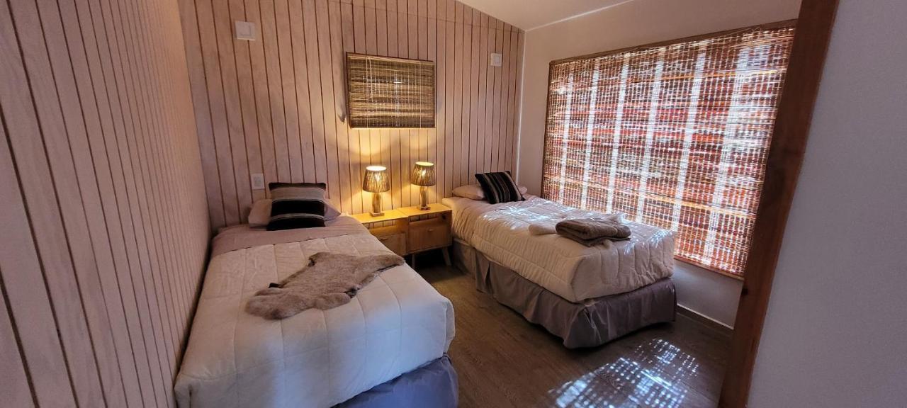 Cabana En Laguna Azul Patagonia Bagual Villa Torres del Paine National Park Екстериор снимка